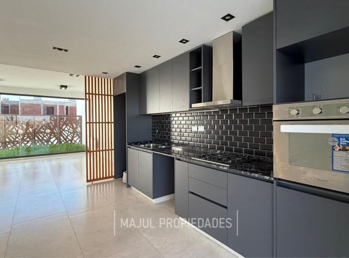 PH · 160m² · 6 Ambientes · 2 Cocheras