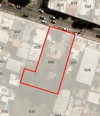 Terreno · 1300m²