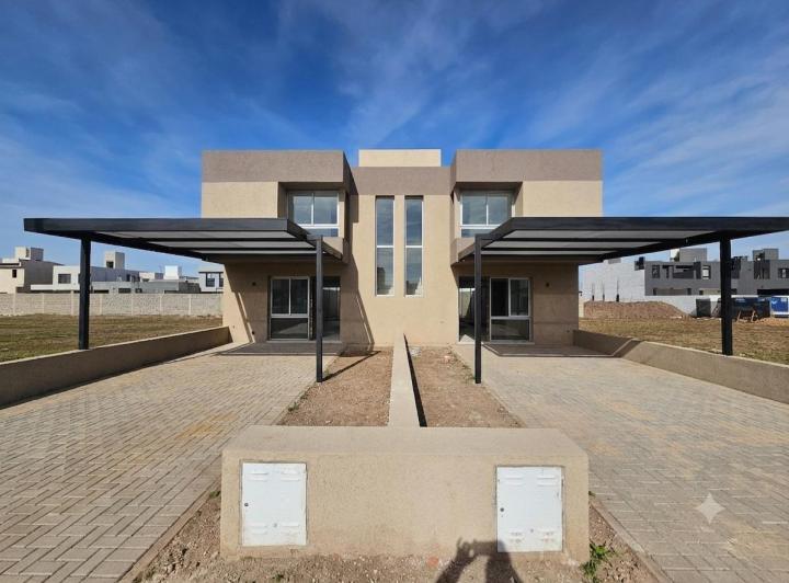 PH · 114m² · 5 Ambientes · 1 Cochera