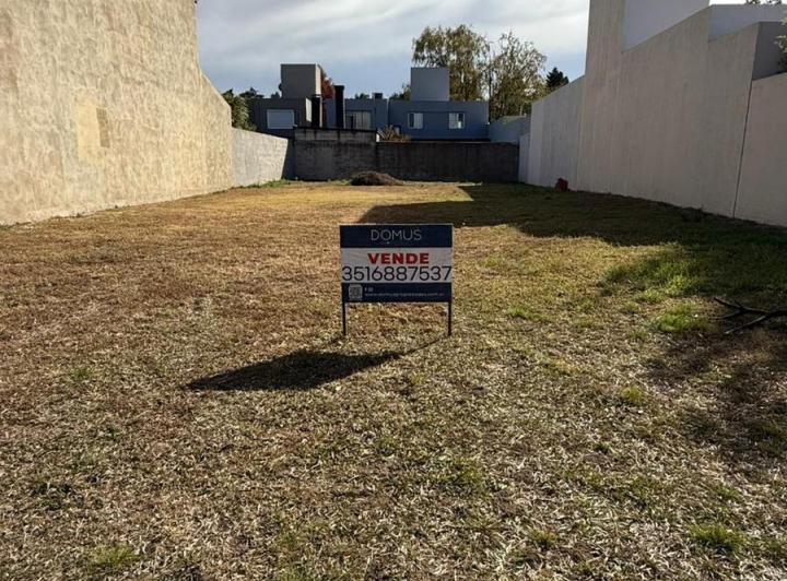 Terreno · 360m²