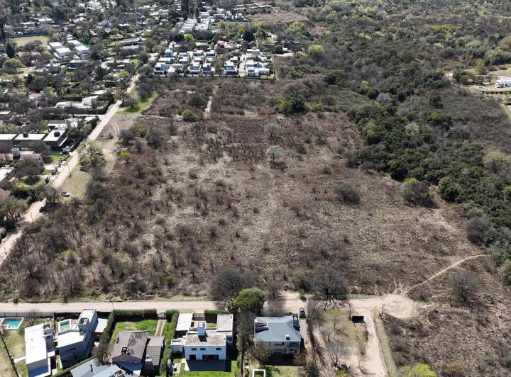Terreno · 1414m²