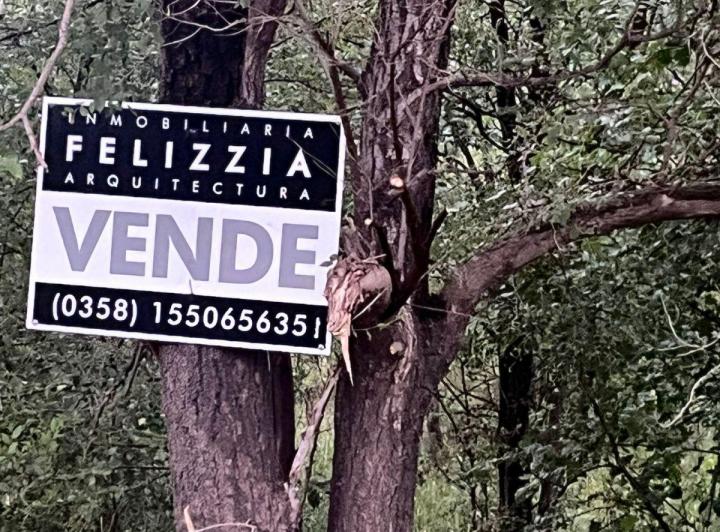 Terreno · 2100m²