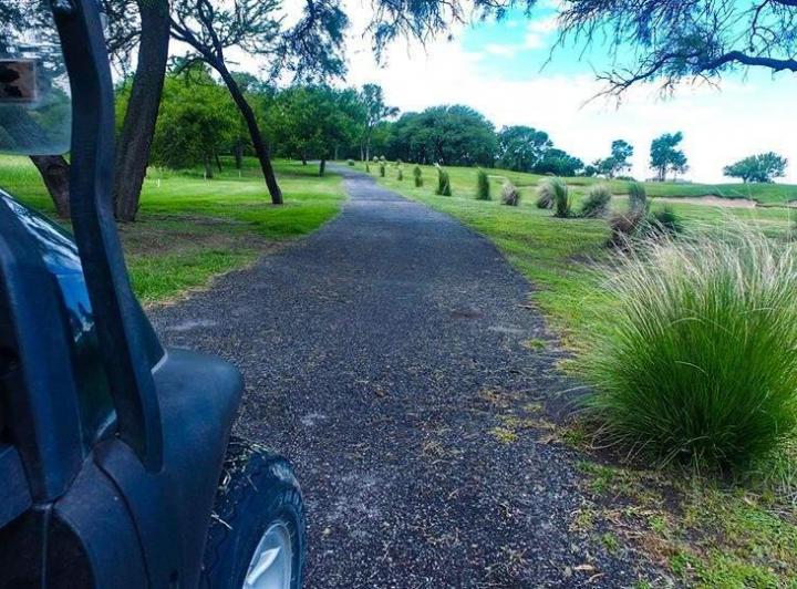 Terreno · 360m² · 10 Ambientes · 2 Cocheras