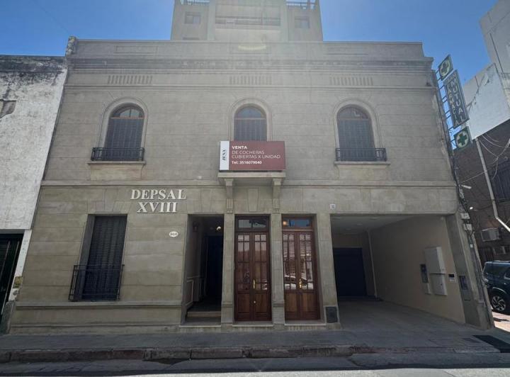 Oficina comercial · 74m² · 4 Ambientes · 2 Cocheras