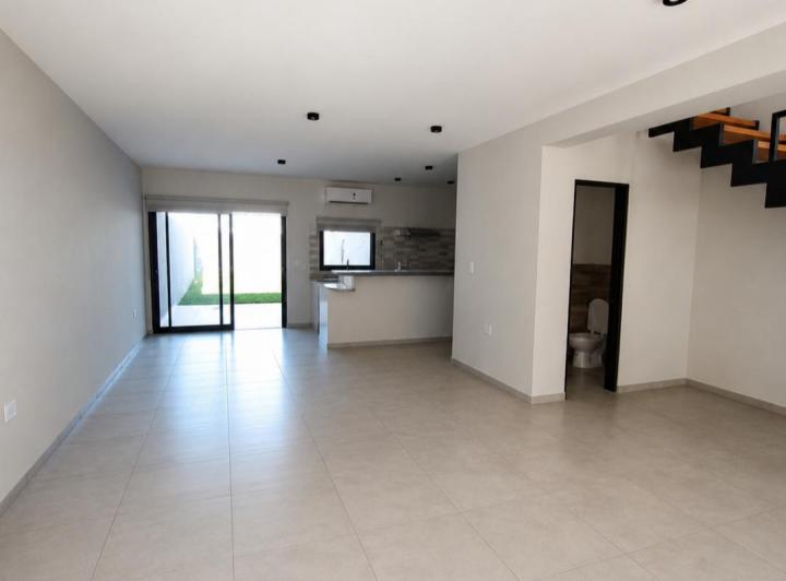 PH · 140m² · 5 Ambientes · 1 Cochera