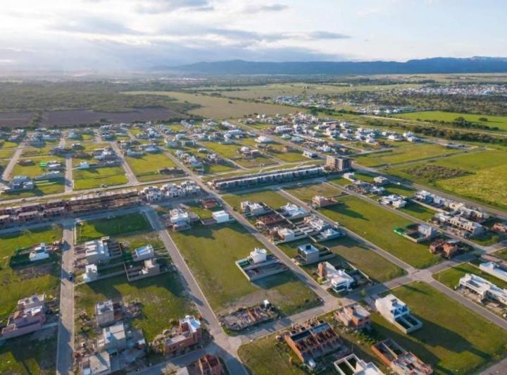 Terreno · 360m² · 1 Ambiente