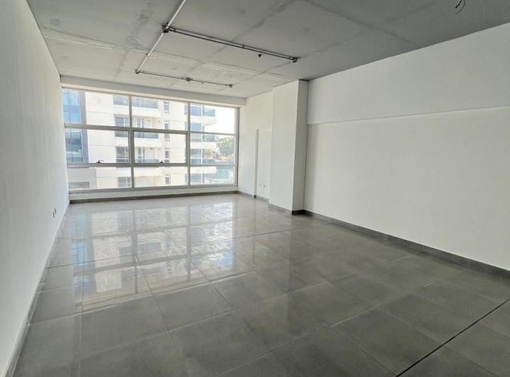 Oficina comercial · 77m² · 2 Ambientes