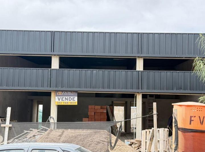 Local comercial · 684m² · 1 Ambiente