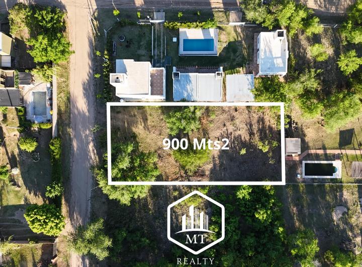 Terreno · 900m²