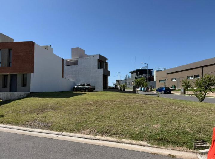 Terreno · 289m²