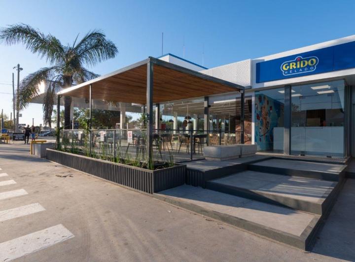 Fondo de comercio · 150m² · 3 Ambientes · 8 Cocheras