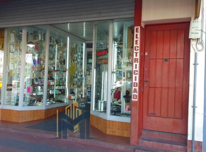 Local comercial · 255m² · 4 Ambientes