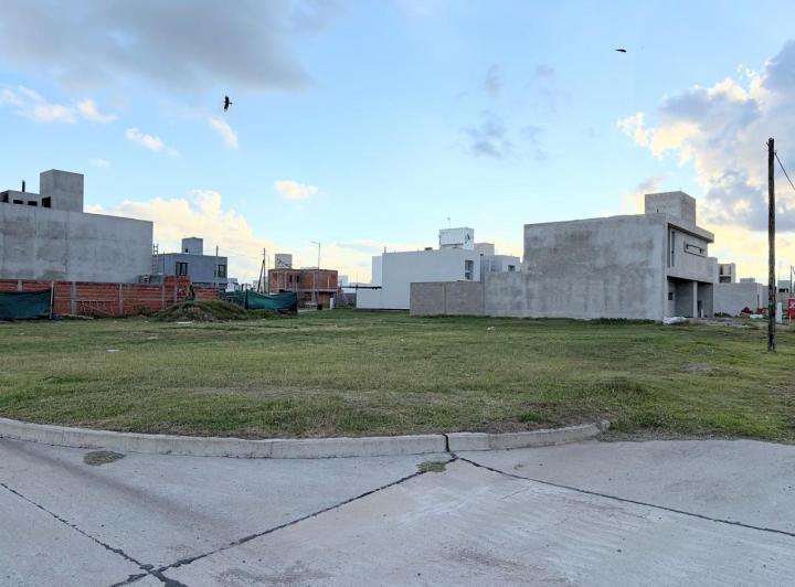 Terreno · 268m²