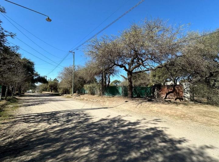 Terreno · 240m² · 3 Ambientes
