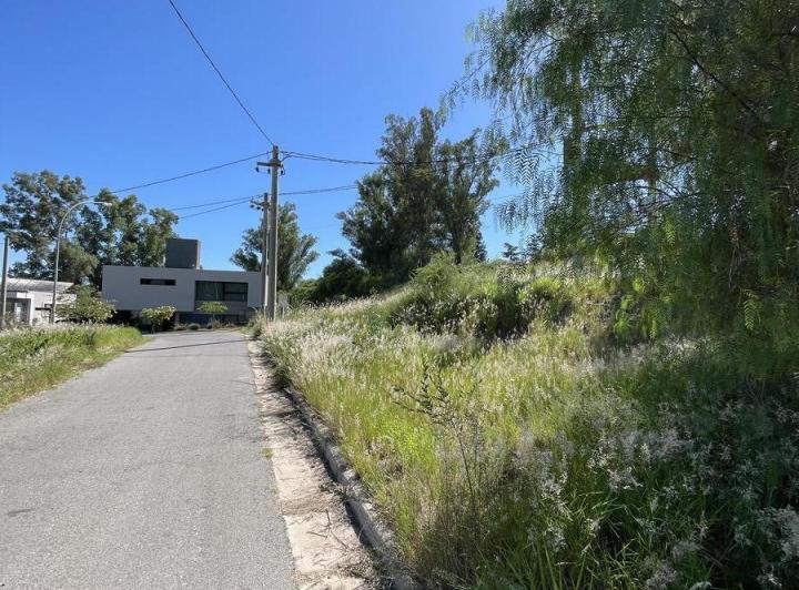 Terreno · 4736m²