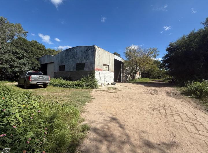 Terreno · 596m²
