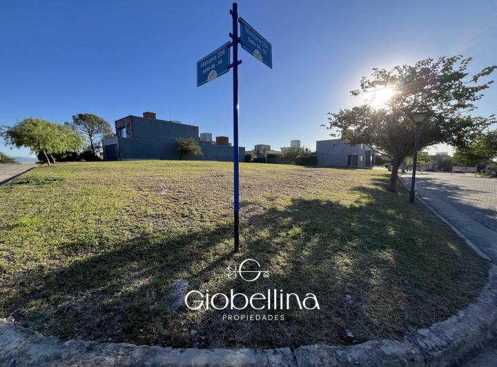 Terreno · 642m²