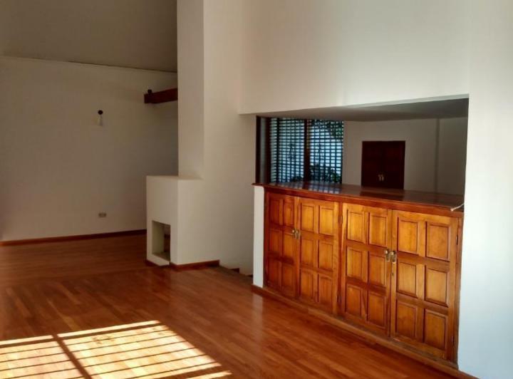 Casa · 270m² · 4 Ambientes