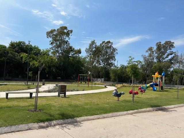 Terreno · 367m²