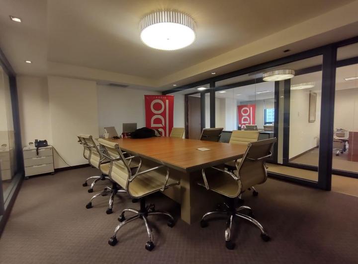 Oficina comercial · 173m²