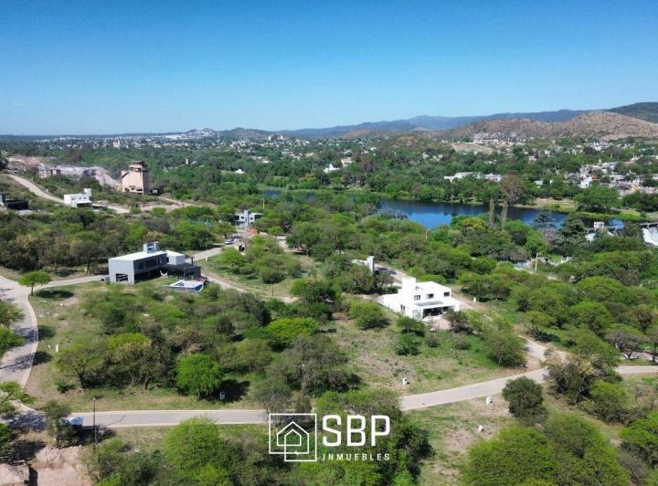 Terreno · 465m²