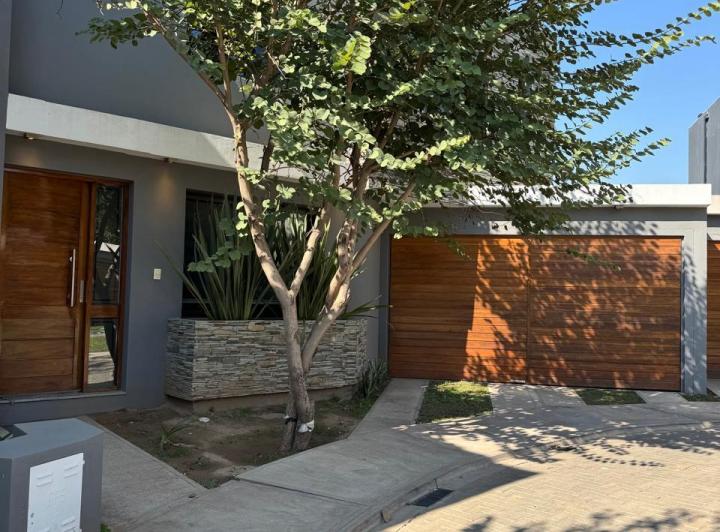 PH · 145m² · 4 Ambientes · 2 Cocheras