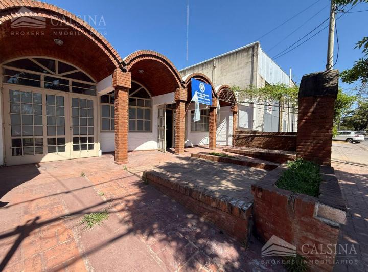Local comercial · 130m²