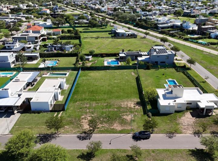 Terreno · 1500m²