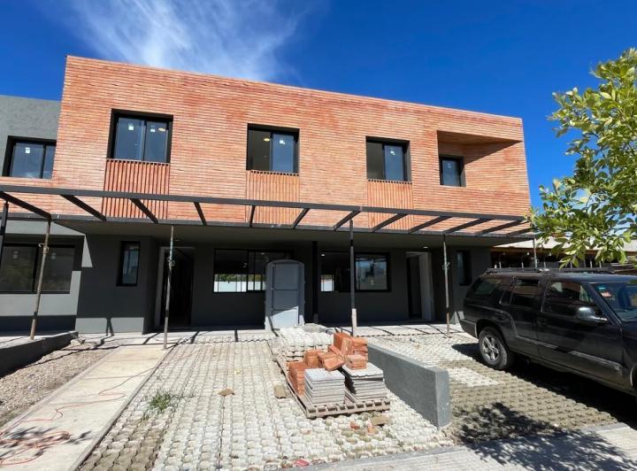 PH · 176m² · 6 Ambientes · 2 Cocheras