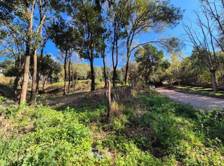 Terreno · 1056m²
