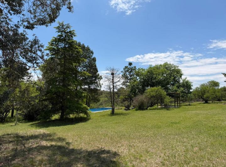 Campo · 80000m² · 4 Ambientes · 3 Cocheras
