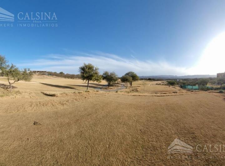 Terreno · 1226m²