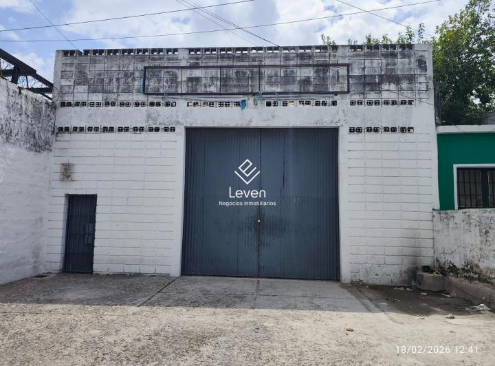 Bodega-Galpón · 270m² · 2 Ambientes · 4 Cocheras