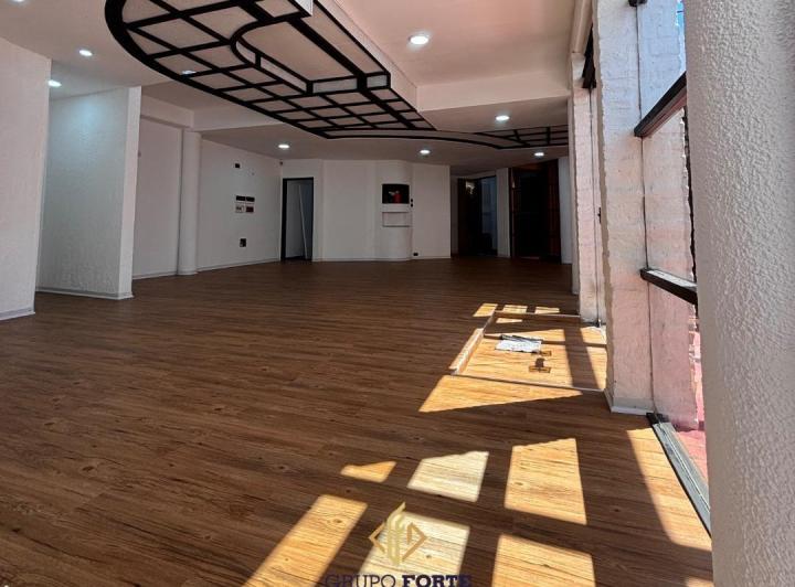 Local comercial · 130m² · 1 Ambiente