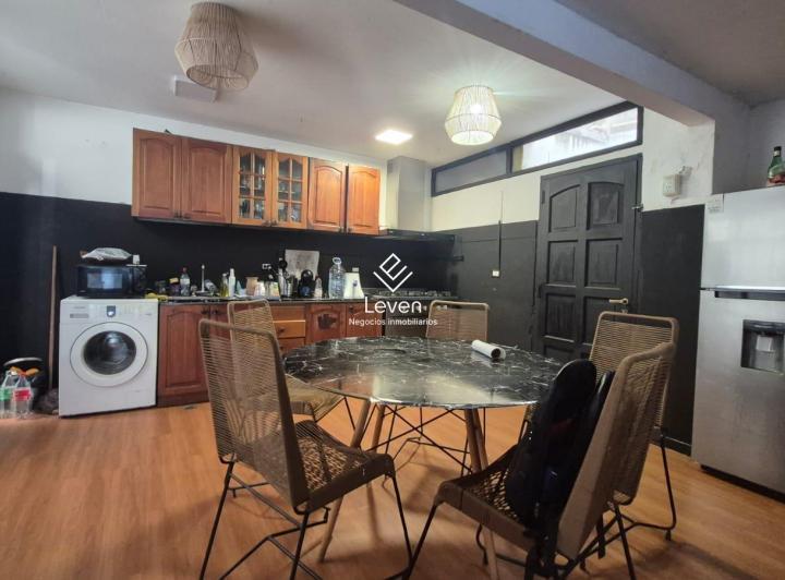 Local comercial · 194m² · 7 Ambientes