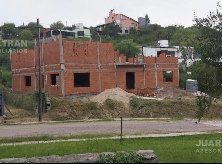 Terreno · 220m²
