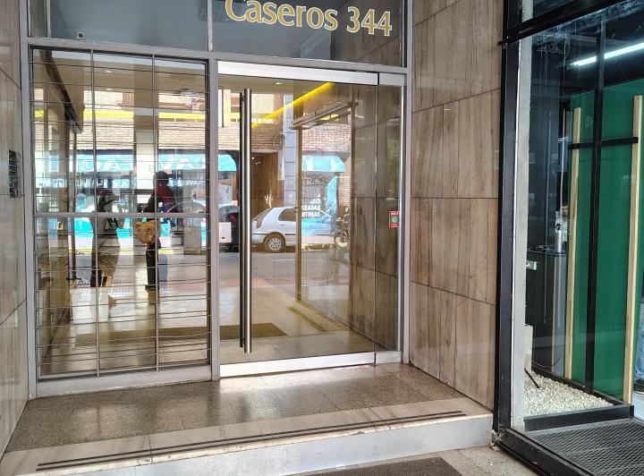 Local comercial · 127m²