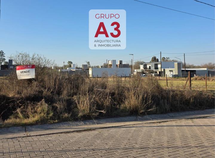 Terreno · 300m²