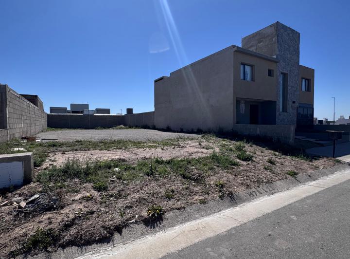 Terreno · 360m²