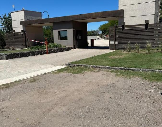 Terreno · 1270m²