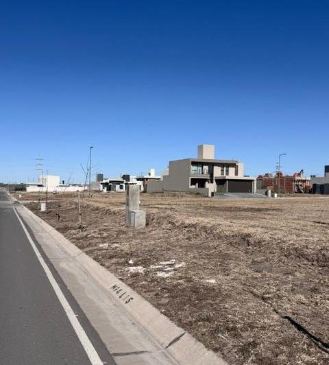 Terreno · 396m²