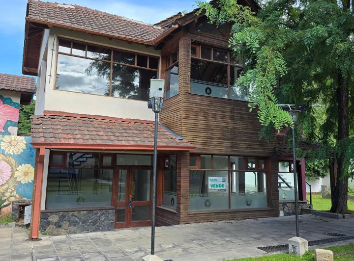 Local comercial · 121m² · 1 Ambiente