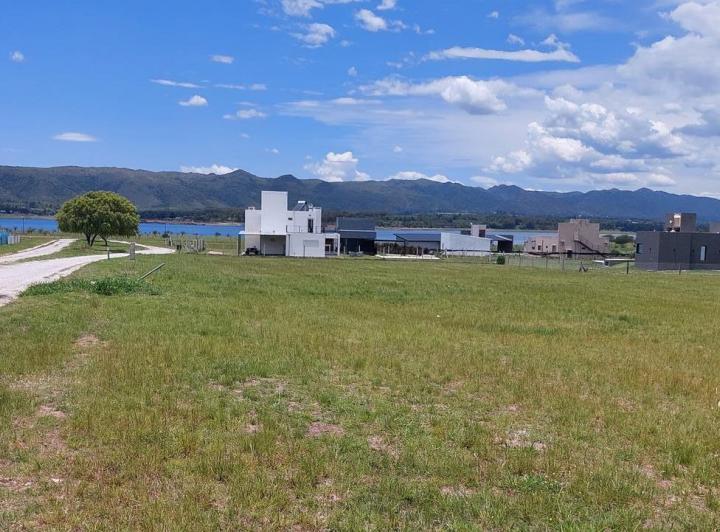 Terreno · 1350m²