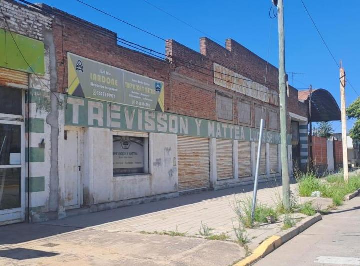 Bodega-Galpón · 723m²
