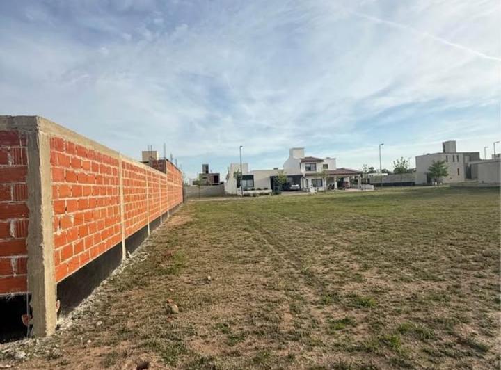 Terreno · 360m²