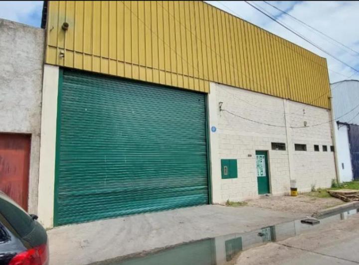 Bodega-Galpón · 1346m² · 3 Ambientes