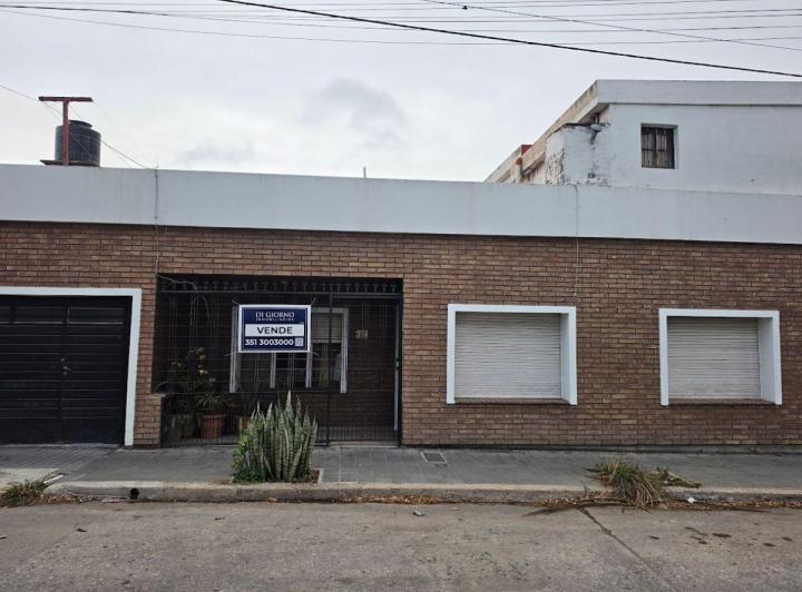 PH · 98m² · 7 Ambientes · 2 Cocheras