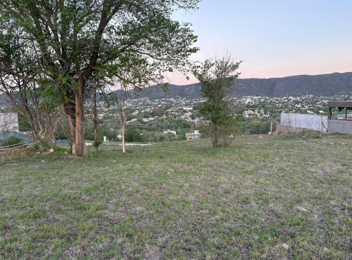 Terreno · 1200m²