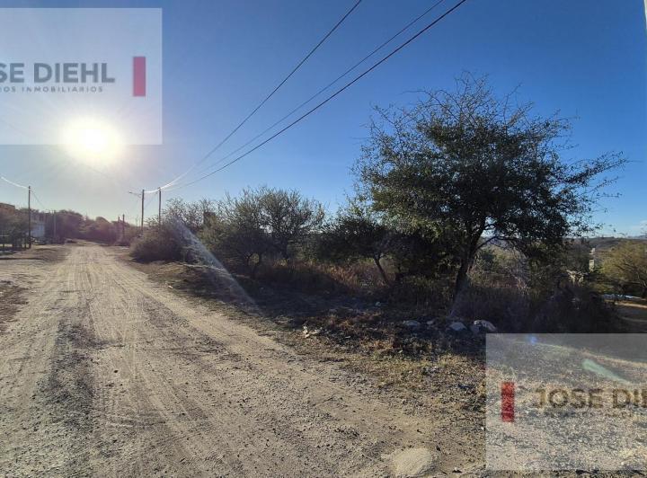 Terreno · 876m²