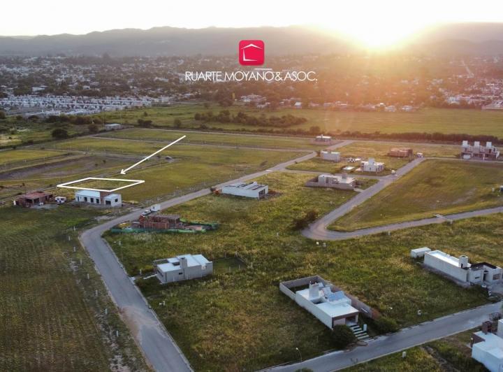 Terreno · 380m²